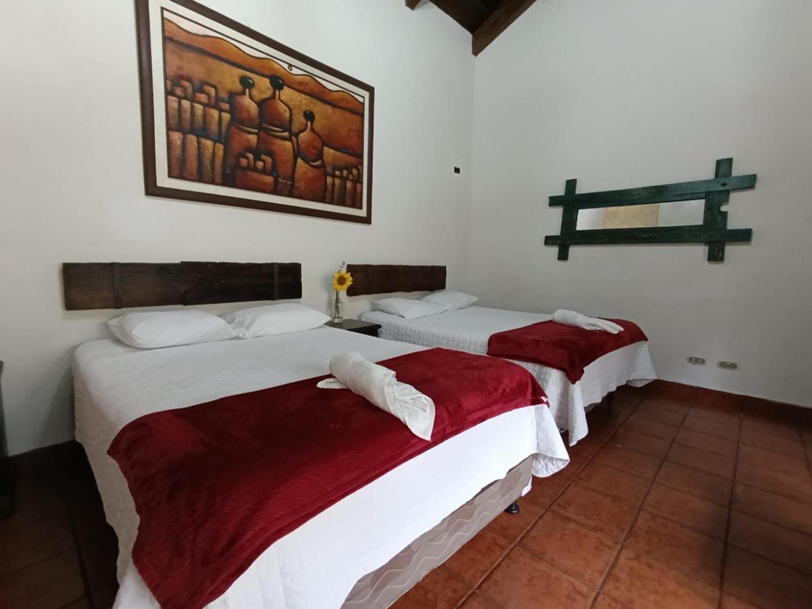 Donde Lico Hotell Antigua Exteriör bild